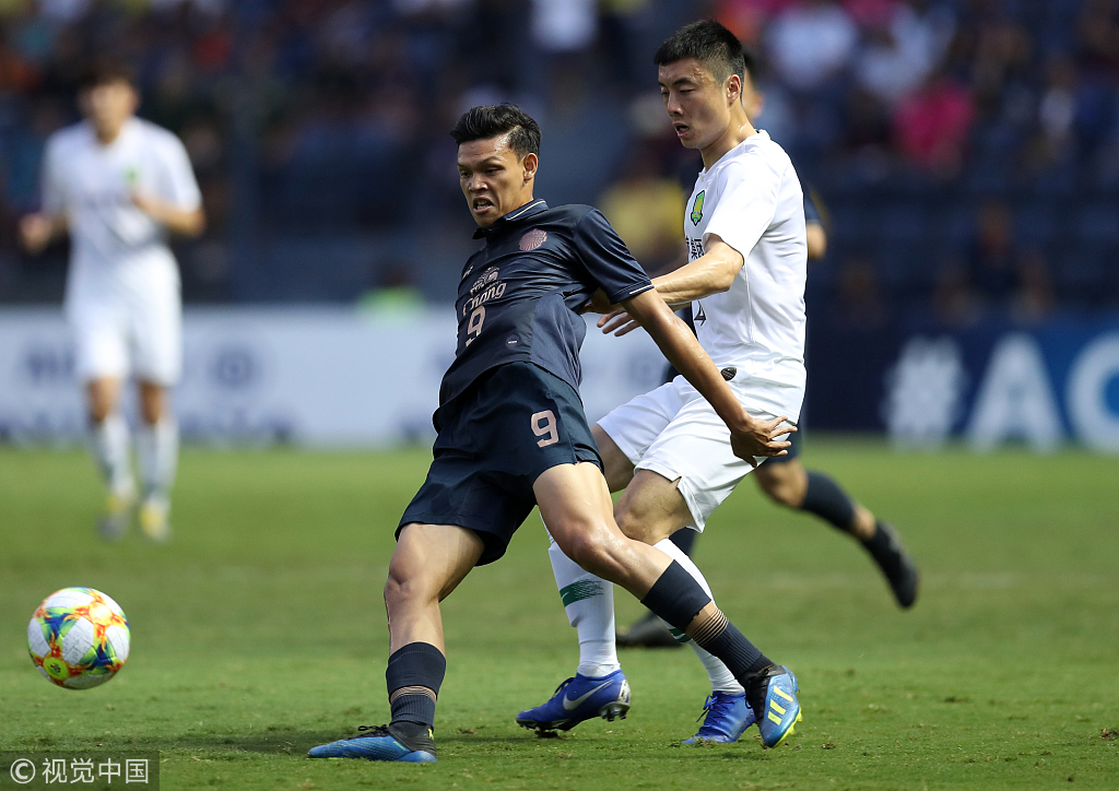 爱游戏体育入口-里程碑夜马赛门线救险；亚冠今晨刷纪录；悬念犹存；数据趋势出现新变化 